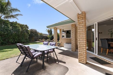 Photo of property in 17 Appaloosa Place, Papamoa Beach, Papamoa, 3118