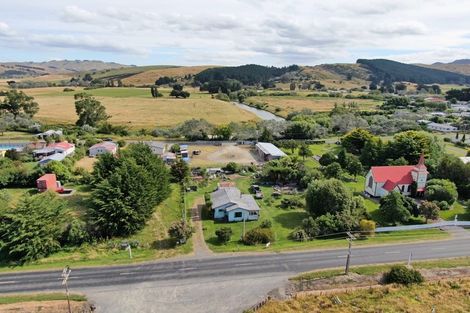 Photo of property in 38 Dundas Street, Porangahau, 4293