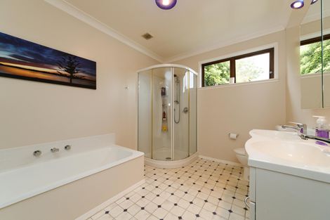 Photo of property in 68 Pitama Road, Awapuni, Palmerston North, 4412