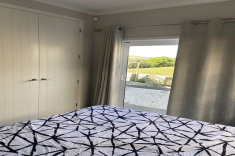 Photo of property in 124 Amesbury Drive, Churton Park, Wellington, 6037