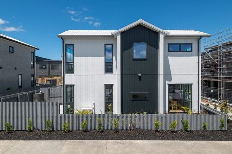 Photo of property in 4/17 Samuel Marsden Place, Whenuapai, 0618