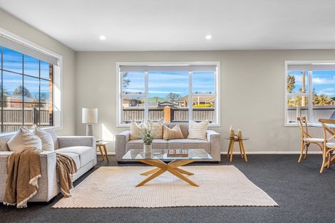 Photo of property in 1/5a Rossiter Avenue, Redwood, Christchurch, 8051