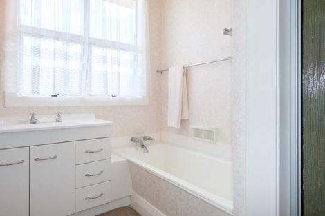 Photo of property in 337 Kenmure Road, Kenmure, Dunedin, 9011