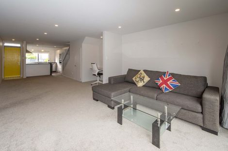 Photo of property in 5 Longueval Lane, Broomfield, Christchurch, 8042