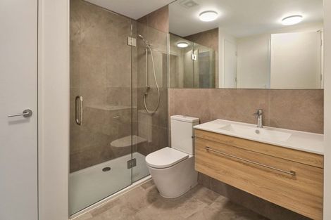 Photo of property in 63u2 Tiketike Way, Brooklyn, Wellington, 6021