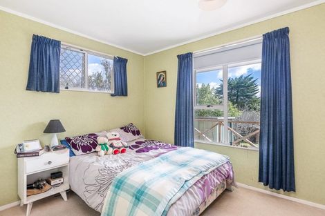 Photo of property in 5 Rapaki Place, Te Atatu Peninsula, Auckland, 0610