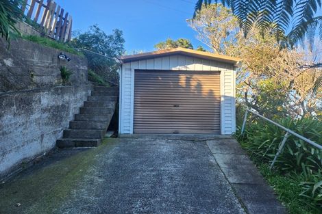 Photo of property in 57 Salford Street, Newlands, Wellington, 6037