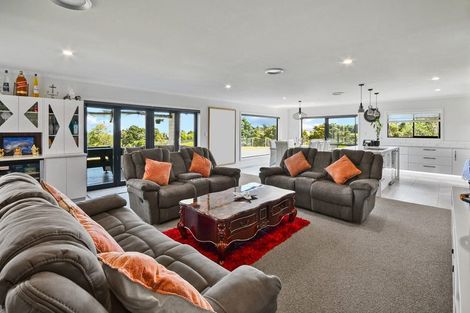 Photo of property in 277a Bald Hill Road, Waiuku, 2681
