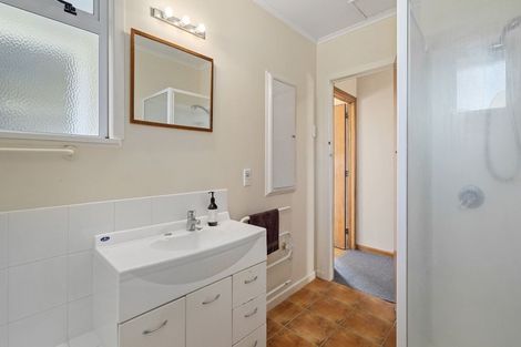Photo of property in 2b Karaka Road, Otumoetai, Tauranga, 3110