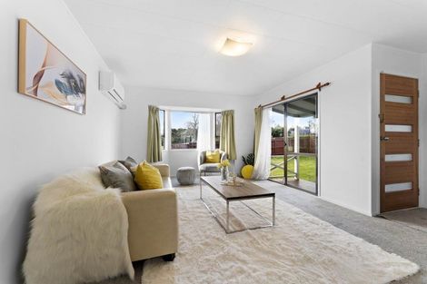 Photo of property in 34 Farwood Drive, Henderson, Auckland, 0612