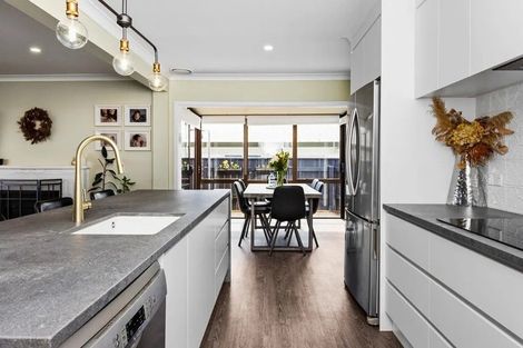 Photo of property in 86a King Street, Taradale, Napier, 4112