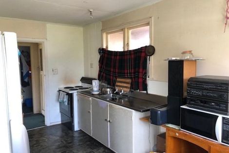 Photo of property in 15 Suther Street, Waverley, 4510