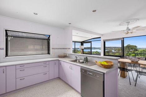 Photo of property in 11 Shuttleworth Place, Manly, Whangaparaoa, 0930