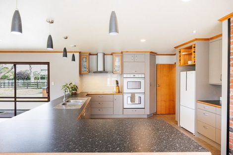 Photo of property in 440 Stoney Creek Road, Kelvin Grove, Palmerston North, 4470