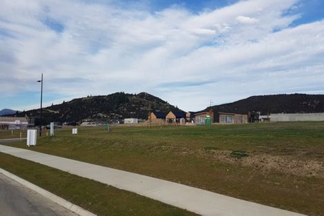 Photo of property in 59 Mount Nicholas Avenue, Wanaka, 9305