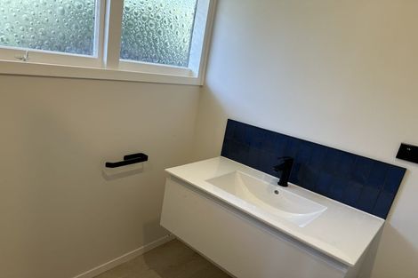 Photo of property in 91 Memorial Avenue, Ilam, Christchurch, 8053
