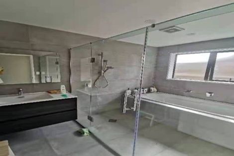 Photo of property in 7 Kaimai Avenue, Massey, Auckland, 0614