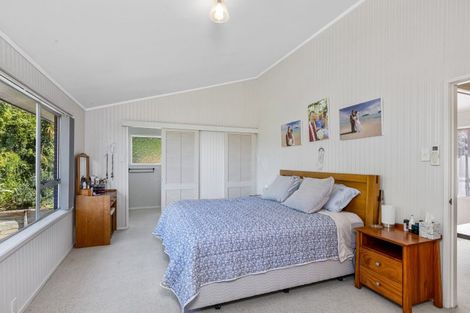 Photo of property in 121 Pacific Parade, Army Bay, Whangaparaoa, 0930