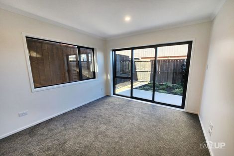 Photo of property in 8 Rahopuru Road, Westgate, Auckland, 0614