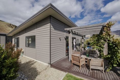 Photo of property in 16 Islington Place, Wanaka, 9305