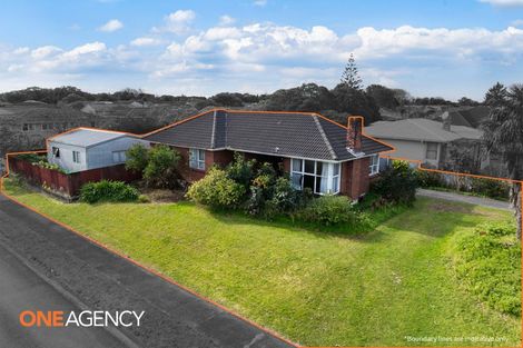 Photo of property in 32 Ashgrove Road, Mangere, Auckland, 2022