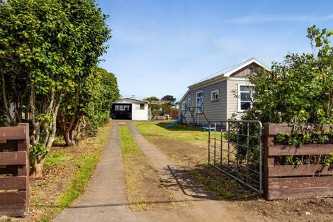 Photo of property in 64 Puriri Street, Hawera, 4610