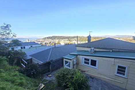 Photo of property in 92 Rolleston Street, Mount Cook, Wellington, 6021