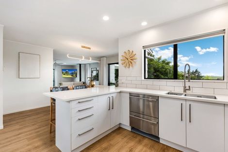 Photo of property in 341a Ostrich Farm Road, Pukekohe, 2679