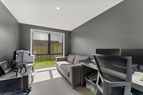 Photo of property in 38 Muster Road, Jacks Point, 9371