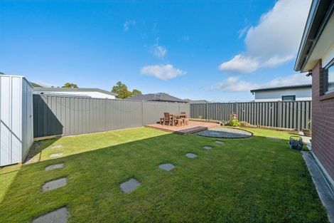 Photo of property in 17 Te Kaeaea Crescent, Wallaceville, Upper Hutt, 5018