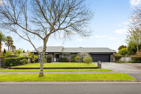 Photo of property in 1 Halcione Close, Flagstaff, Hamilton, 3210