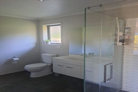 Photo of property in 2 St Julia Court, Helensville, 0800