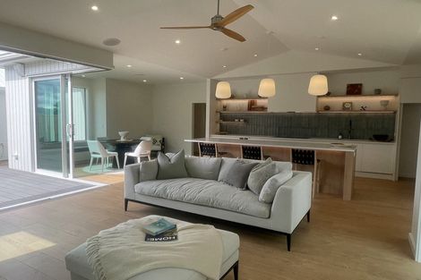 Photo of property in 94 Hugo Shaw Drive, Cambridge, 3434