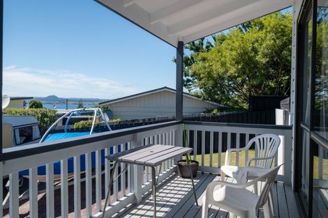 Photo of property in 3 Cherry Lane, Acacia Bay, Taupo, 3330