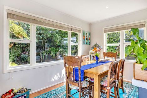 Photo of property in 2 Alberta Street, Acacia Bay, Taupo, 3330