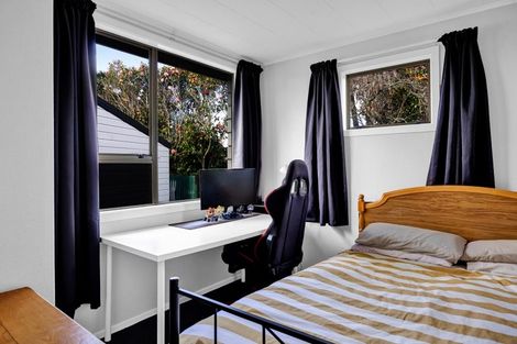 Photo of property in 6 Kamahi Avenue, Hawera, 4610