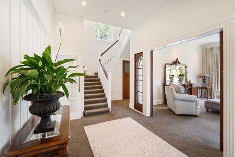 Photo of property in 5 Macmillan Avenue, Cashmere, Christchurch, 8022