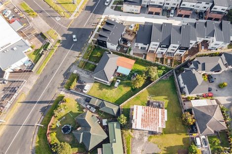 Photo of property in 68 Delta Avenue, New Lynn, Auckland, 0600