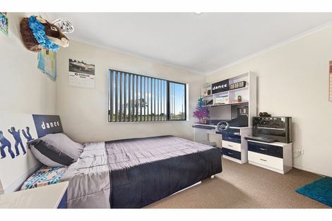 Photo of property in 4 Otago Place, Favona, Auckland, 2024