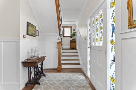 Photo of property in 244 Saint Aubyn Street, New Plymouth, 4310