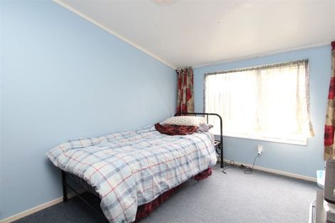 Photo of property in 18 Hollydale Grove, Churton Park, Wellington, 6037