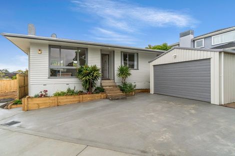 Photo of property in 13 Edgar Pearce Place, Howick, Auckland, 2014