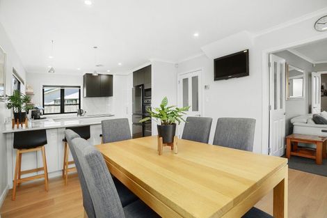 Photo of property in 27b Vincent Street, Waterloo, Lower Hutt, 5011