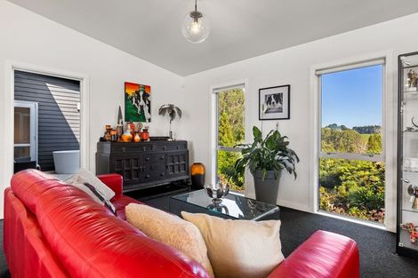 Photo of property in 418 Kaipikari Road, Urenui, 4375