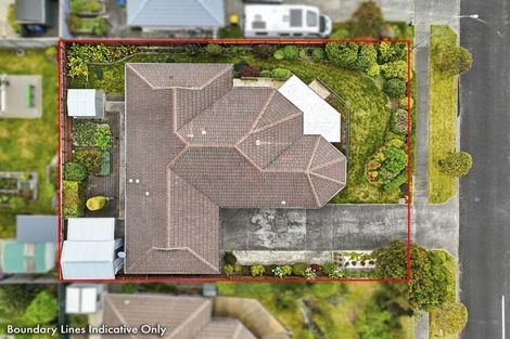 Photo of property in 4 Cranbrook Grove, Waikanae, 5036