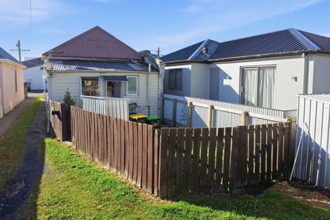 Photo of property in 48 Reid Road, South Dunedin, Dunedin, 9012