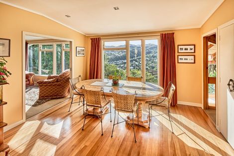 Photo of property in 33 Collier Avenue, Karori, Wellington, 6012