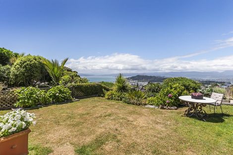 Photo of property in 55 Mitchell Street, Brooklyn, Wellington, 6021