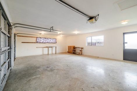 Photo of property in 66 Royal Oak Drive, Kelvin Grove, Palmerston North, 4414