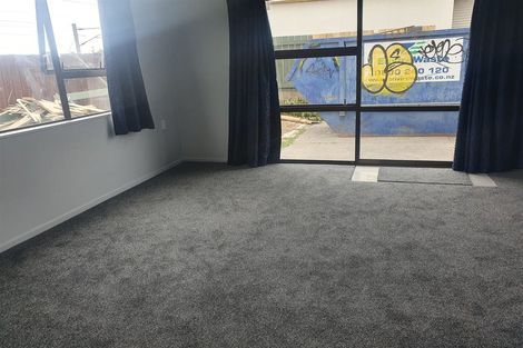 Photo of property in 2/6 Woodside Road, Manurewa, Auckland, 2102